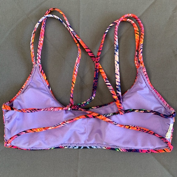 Beautiful Bathing Suit Top - Picture 2 of 4